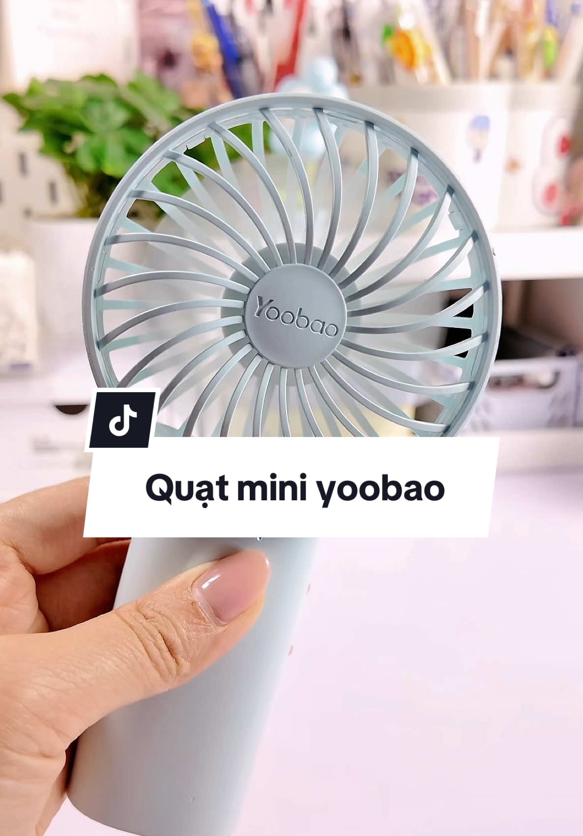 Recomment cho các tình yêu 1 cây quạt điện cầm tay vừa xịn lại rẻ. Ai dùng yoobao rồi thì biết chất lượng và đồ bền đỉnh thế nào. Pin trâu, quạt mát, dùng mấy năm không hỏng luôn 🥰