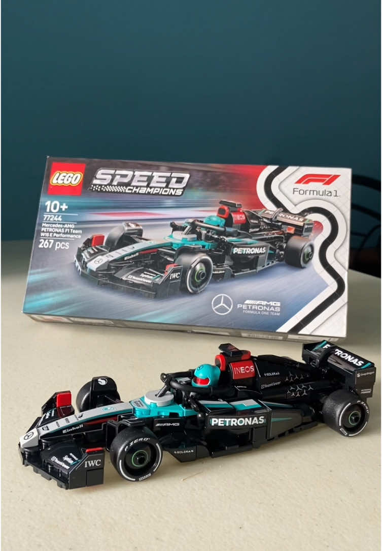 @LEGO Mercedes-AMG F1 W15 - Speed Champions🩵💨 #mercedes #mercedesamg #legospeedchampions #lego #formula1 #f1 #georgerussell #lewishamilton #fyp #foryou 