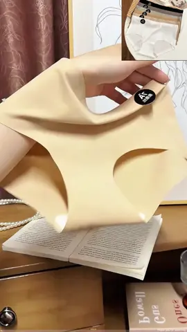 These 7A antibacterial panties are as soft as milk leather and really comfortable. It's also a seamless design. It won't be embarrassing. #underwear #Women's underwear #Seamless underwear