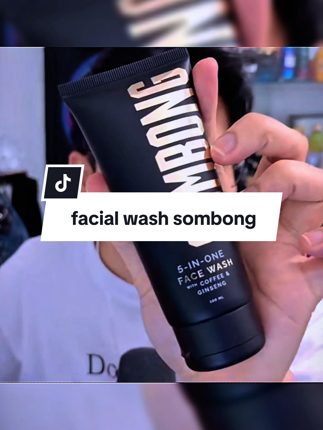 face wash rekomendasi mas @ade  biar makin ganteng geyyztt 🔥 jangan lupa belinya di showcase/dibio aku ya  #set1awanade #sombongfacewash #adesetiawan #streamer #scincare 