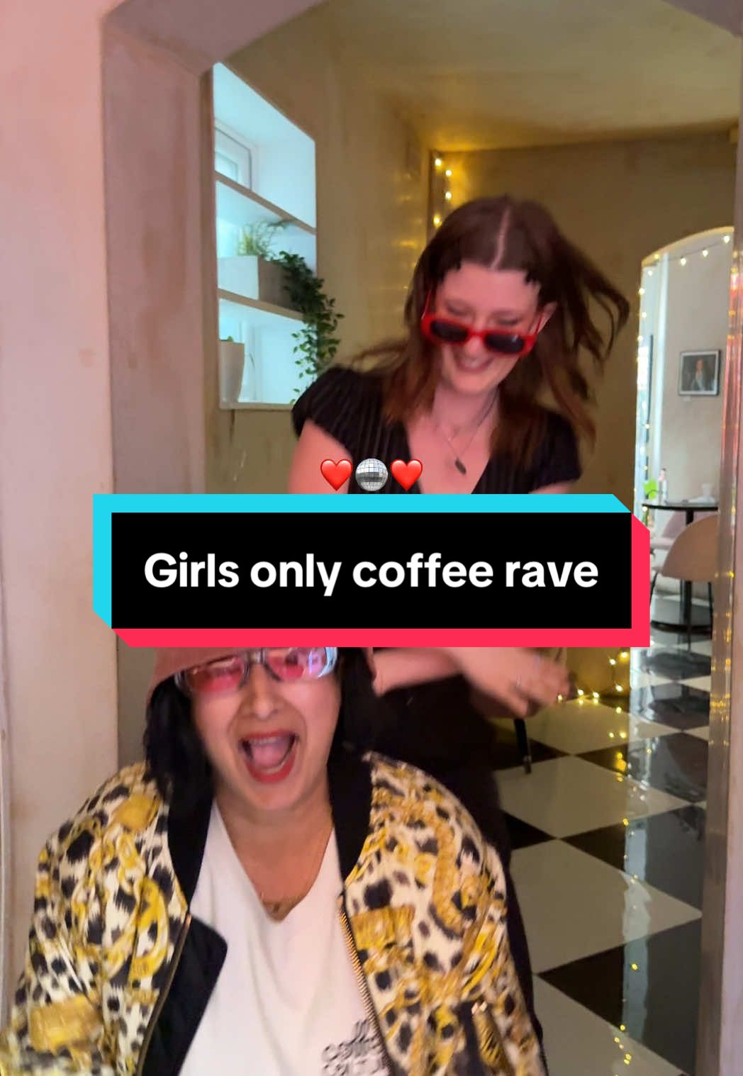 this one was for the girlies only 💋featuring amazinG female DJ @Macey #coffeerave #coffeecultureclub #londonlife #londonthingstodo #housemusic #femaledj 