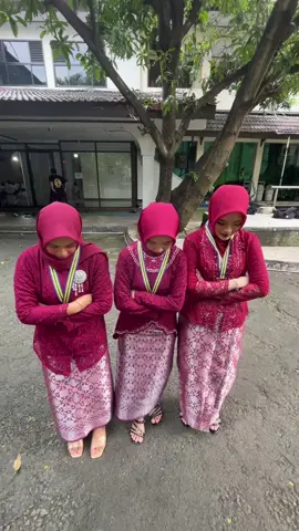 k-k-kamu #wisudabos 
