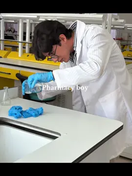 Pharmacy boy . . . . #جامعة_اشور #اشور #صيدلة #pharmacy #boys #aesthetic #الشعب_الصيني_ماله_حل😂😂 #handsome #baghdad #pharmacist #pharmacy_boy 