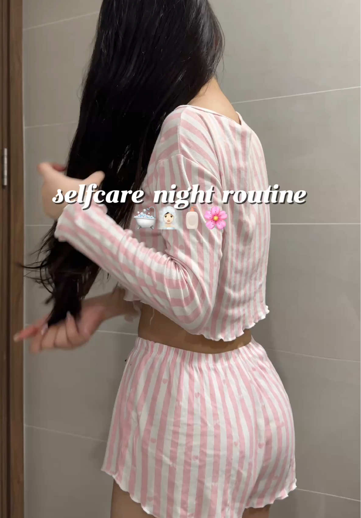 selfcare night routine 🛁🧴🧖🏻‍♀️🌸 #girltherapy #SelfCare #girly #night #nightroutine #routine #pinterest #pink #skincare #gurwm #wellness #cozynight #pink #aestheticvibes #foryou #fyp #skincareroutine #selfcareroutine #selfcaretiktok #nighttimeskincare #nightroutine #getunreadywithme 
