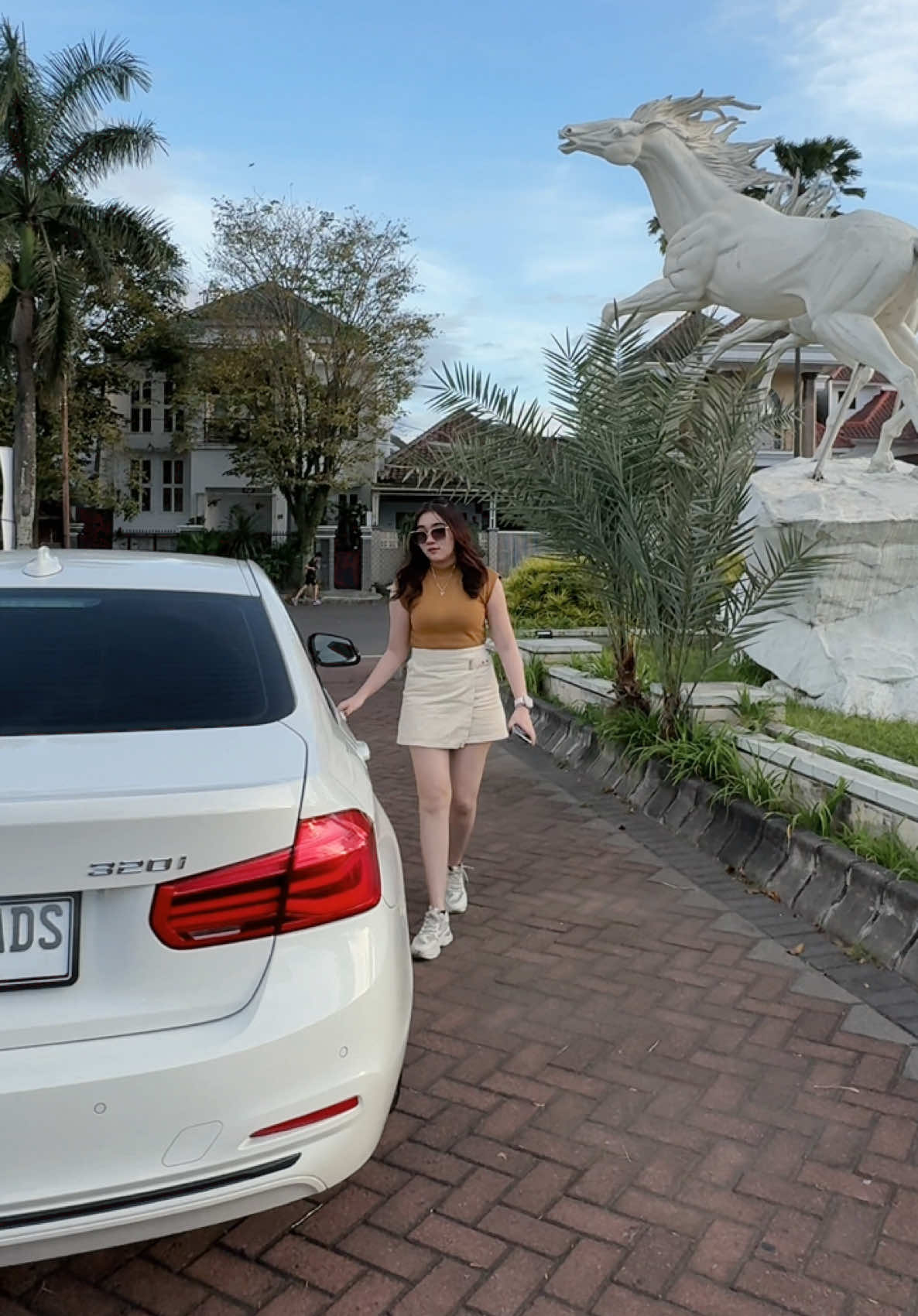 Selalu Ikuti Kata Hatimu, Tapi Ingat Minimal Kamu Naik BMW🤭 . . AVAILABLE:  BMW F30 320i TH 2016  LOW KM 67Rb NOPOL L Tax On  No Malfunction Price : 3xx.xxx.xxx Cash/Kredit Welcome More Info DM/WA Klik Link DiBio . . #bmwf30 #f30 #bmw320i #bmwmalang #henzoautocar #henzomobilbekas #mobilbekasmalang #kreditmobilbekasmalang #fypツ #foryouu #fypage 
