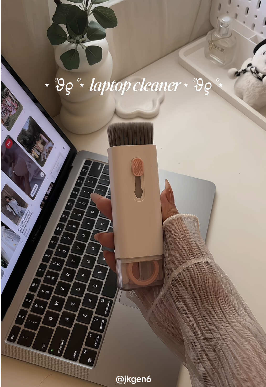Laptop • Keyboard • Phone Cleaner 💗 #cleanerkit #laptopkeyboardcleaner #laptopcleaner #laptopphonecleaner #7in1keyboardcleanerkit #jkgen6 