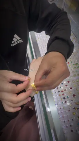 Chồng nuông chiều như một nàng công chúa thì sĩ thôi ngại gì !