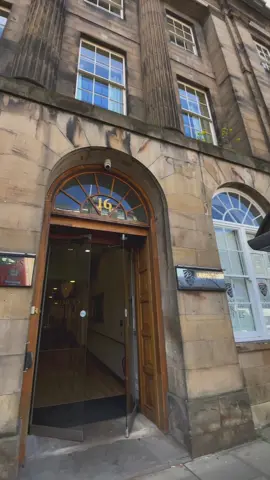 Princes Street Suites blends historic elegance with modern luxury—spacious living areas, beautifully designed bedrooms, and a rooftop terrace with panoramic views of Edinburgh. Whether you’re here to explore or unwind, it’s the perfect city base with style and soul. 🌇 #PrincesStreetSuites #VisitEdinburgh #LuxuryStay #EdinburghViews #RooftopViews #HistoricBuilding #Aparthotel #ModernComfort #ScotlandTravel #TravelScotland #ExploreEdinburgh #CityEscape #StayInStyle #BeautifulScotland #EdinburghStay #WanderlustScotland