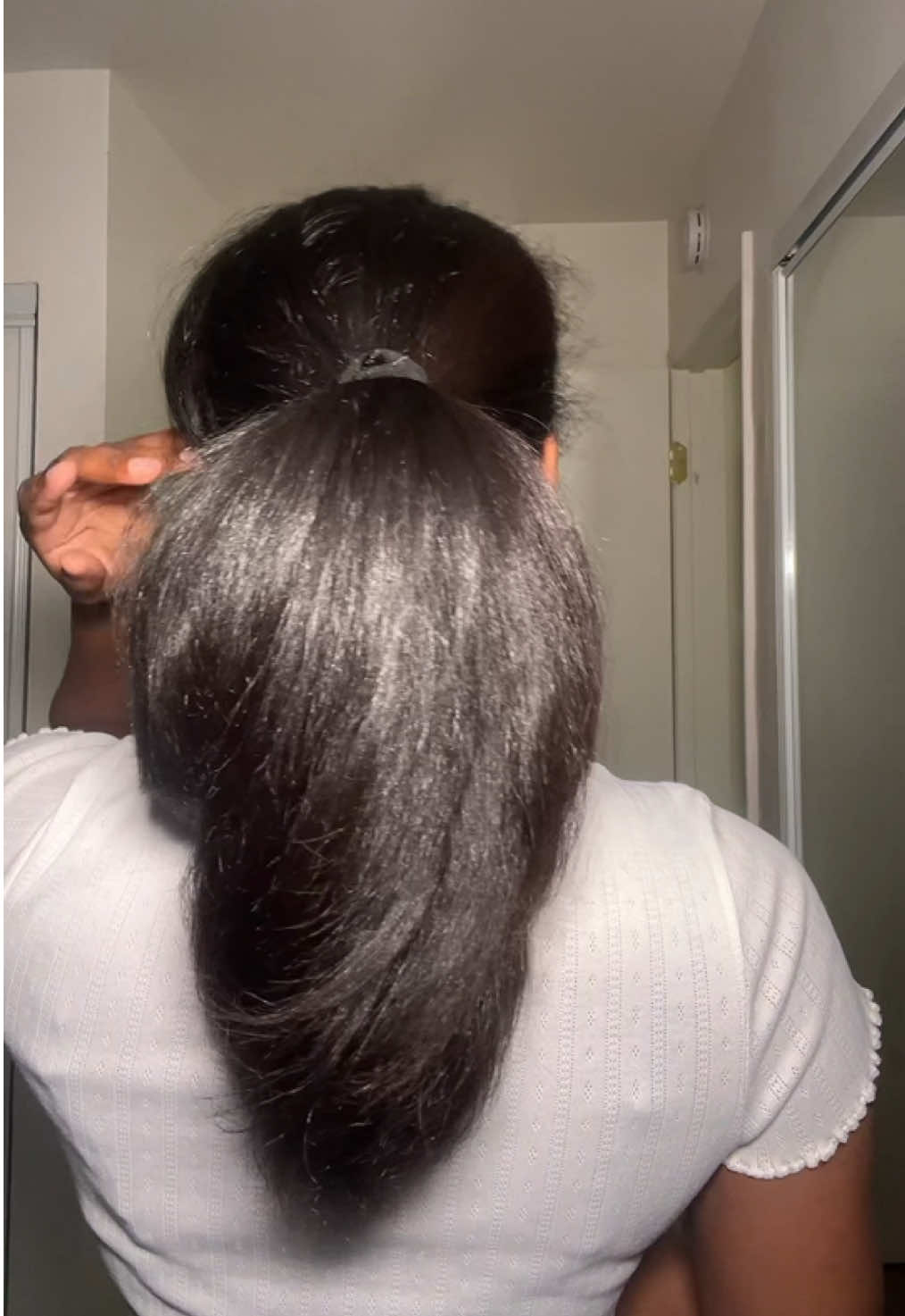 Pony tail is juicy  #ponytail #straightnatural #fluffypress #hairstylesforblackwomen 