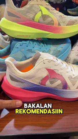 Sepatu running ortuseight hyperglide 3.1, siapa yang udah ga sabar ? #ortuseight #sepatupria #sepaturunning 