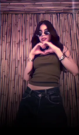 Algo sencillo🫦@KeniaOs @charli d’amelio @TikTok #tutorialdelacalidaddexio #editsparaimitar #fypppppppppppppppppppppppp #nobajeslacalidad😭nobajeslacalidadtiktok #pinchetiktokponmeenparati #keniaosedits #pinchetiktokponmeenparati😘 #kenia #vsp #parati 