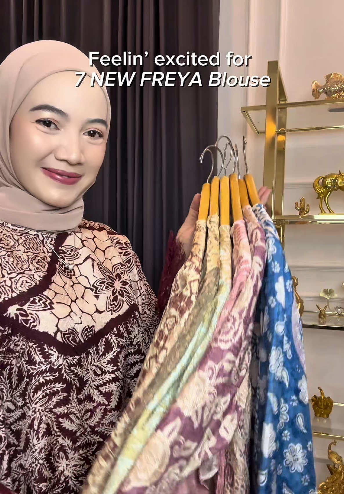 #outerbatik #blousebatik #batikblouse #batikkondangan #batikcouple #batikmodern #batikindonesia #batikformal #batiktrusmi #batiktrusmicirebon #batikmurah #megamendung #batikviskos #batik #atasanbatik #seserahan #batikcasual #batikviscose #batikset #mozalica #batikkantor #batikwanita #batikmodern #seragamankeluarga #sarimbit #sarimbitbatik #sarimbitkeluarga #sarimbitlebaran #seragamanbatik #seserahan #fyp #fypp #fypシ゚ #fypage 