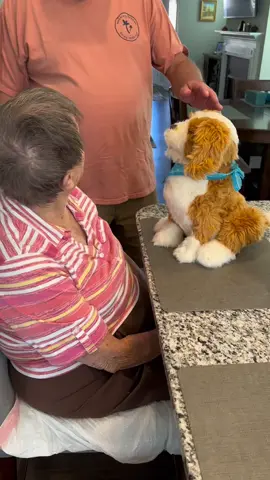 She loves puppy alzheimer alzheimers dementia caregiver #ENDALZ #alzheimers #alzheimersdisease #caregiver #dementia #alzheimerscare #pallativecare #hospicecare