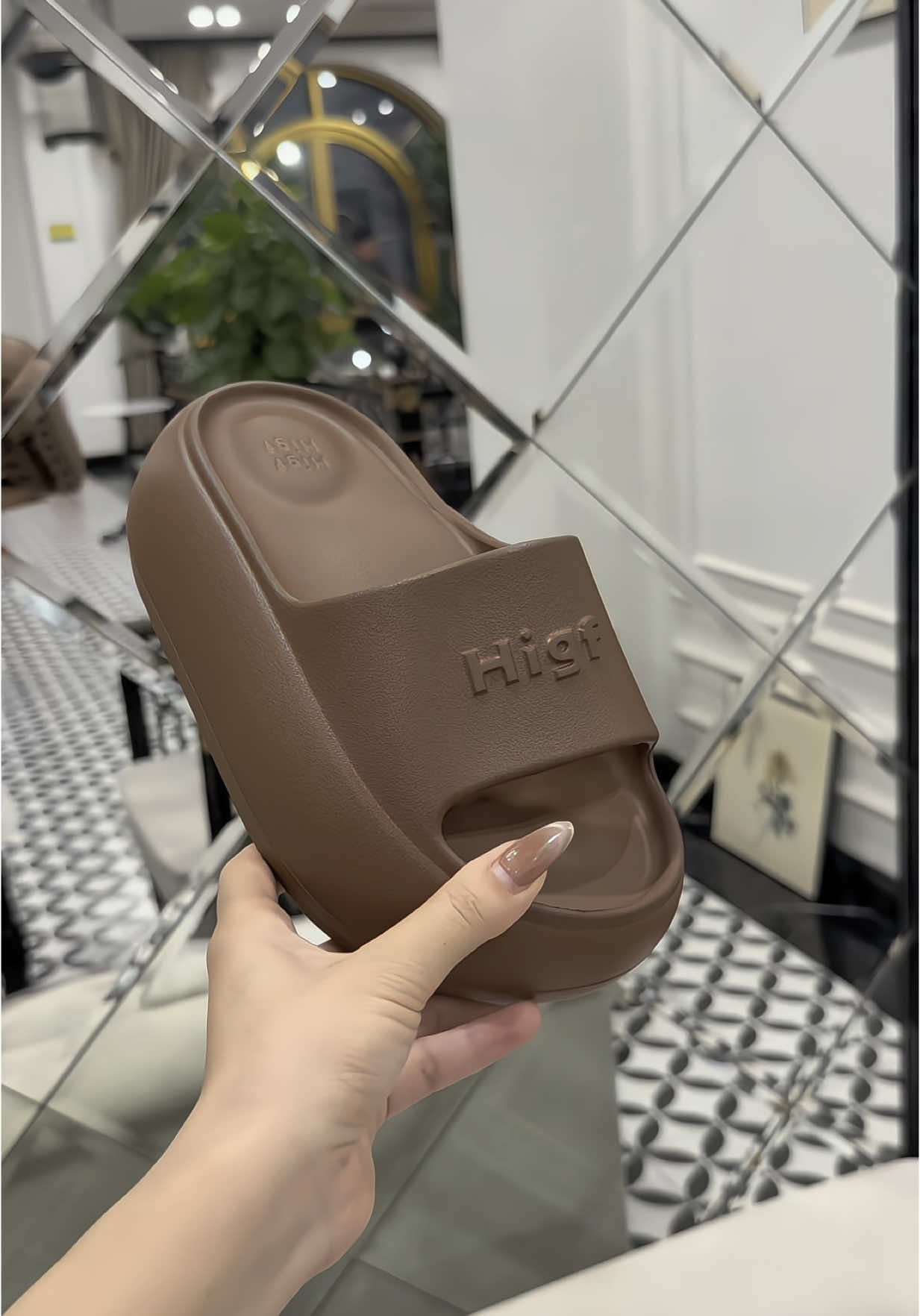 Hàng Quảng đẹp mê luôn ạ ❤️ Dép bánh mỳ nữ đế cao 6.5cm chất liệu eva bản đẹp mẫu mới hothit 2025 #depnuthoitrang #depmuahe #depmuahe2025 #depbanhmi #xuhuong #hottrend #lilidepp #qccc #depdibien #depnu #depxinh 