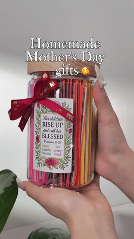 Make a beautiful bible verse jar for my mom!🎁😍 Using：Faithtag Bible Printer✨ #faithtag #bible #bibleverse #biblestudy #bibleversedaily #mothersdaygift #mothersdaygiftideas #mothersday #giftformom #christian #christianity #christiangifts #gift #giftforher #DIY #diygift #craft #crafting #handmade #handmadegifts #homemadegifts 