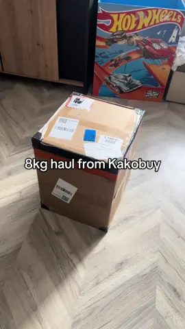 My best Kakobuy haul #kakobuy #kakobuyhaul #fyp #sneakers #shoes #reps @Sedany_reps @car_spotting_by_adek @Cars & hot wheels🥀 @ig:zuzzuu_cars🔥🏎️🏎️ @Kub🅰️ @sambfuu @bueno @Kapinielaska @Carspotting Nowy Sącz 
