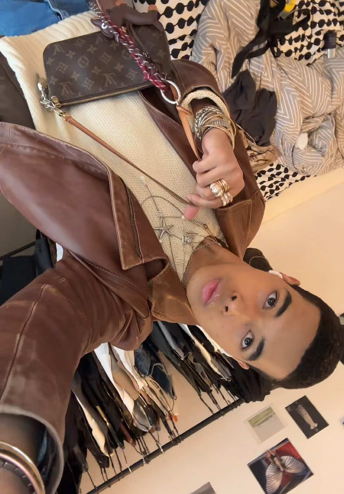 #leevi #outfit #springoutfit #OOTD  #fashiontips, #outfitideas, #StreetStyle, #fashiontrends, #fashioninspo #muotivinkit #muotitiktok 