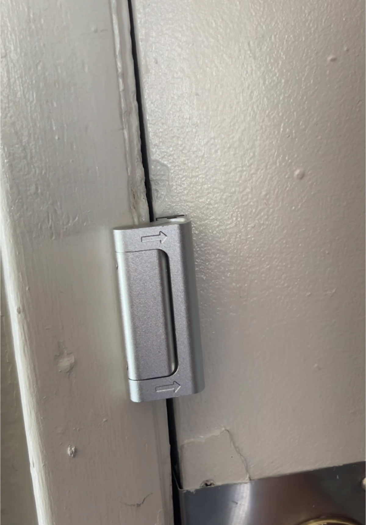 Tranque para la puerta para la seguridad del hogar #seguridaddelhogar😊 #tranqueparalapuerta 