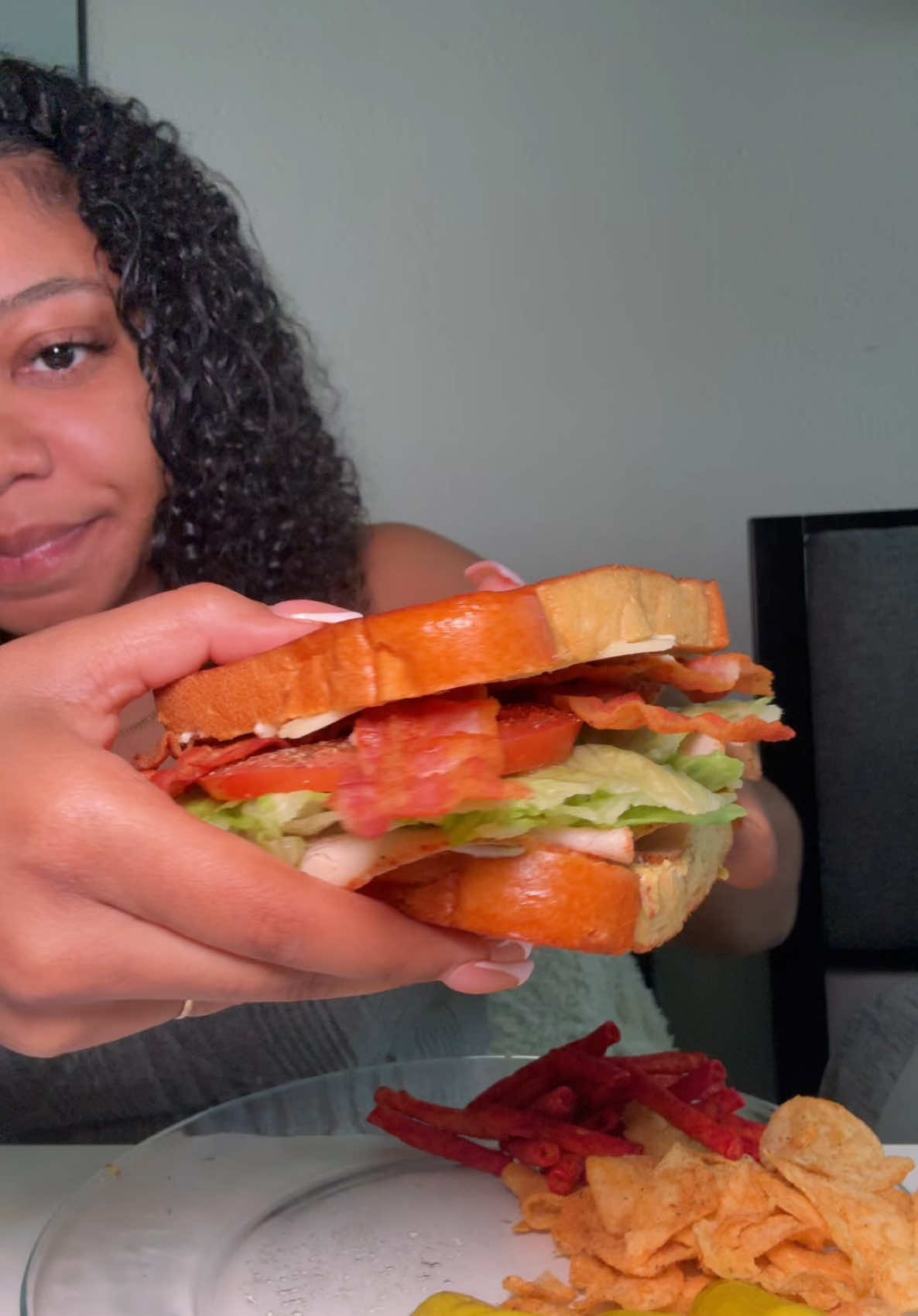 Sandwich & chips 🩷 #fyp #foryoupage #fypシ #Foodie #food #foodtiktok #FoodTok #sandwich #yum #yummy #eat #eating #eatwithme #mukbang #mukbangeatingshow #asmr 