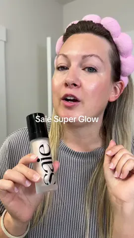 shimmery glowy skin all day everyday baby ✨ @Saie #saiebeauty #glowingskin #glowymakeup #highlighter #illuminator #makeup #darkcirclestreatment #darkcircles #giftsforher  #tiktokshopsummerturnup #dealsforyoudays #tiktokshopmemorialday 
