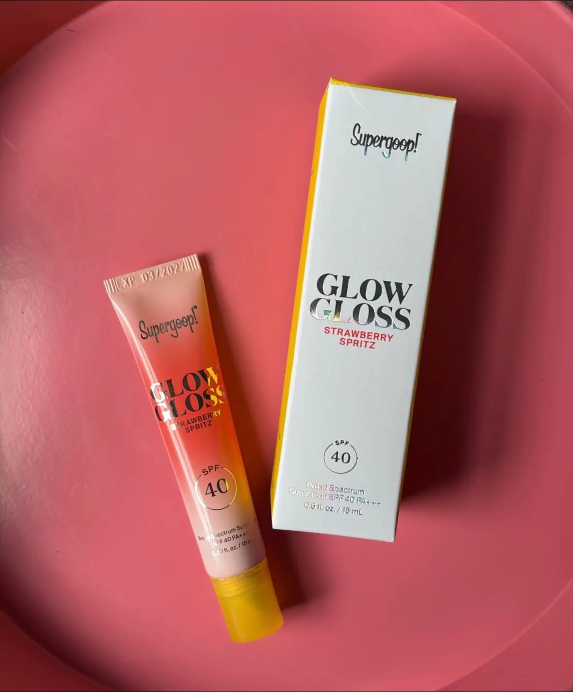 NEW @Supergoop Glow Gloss 😍🍓💋 They dropped 2 other shades as well, Vanilla Soft Serve and Pink Peppermint! It smells/tastes edible, feels great, looks amazing AND has SPF 40 🤩 Drops May 12th on @sephora ✨ #supergoop #supergoopglowgloss #lipgloss #spf #spflipgloss #new #trending #fyp #makeup #Summer #summermakeup #glow #sephorahaul #pr 