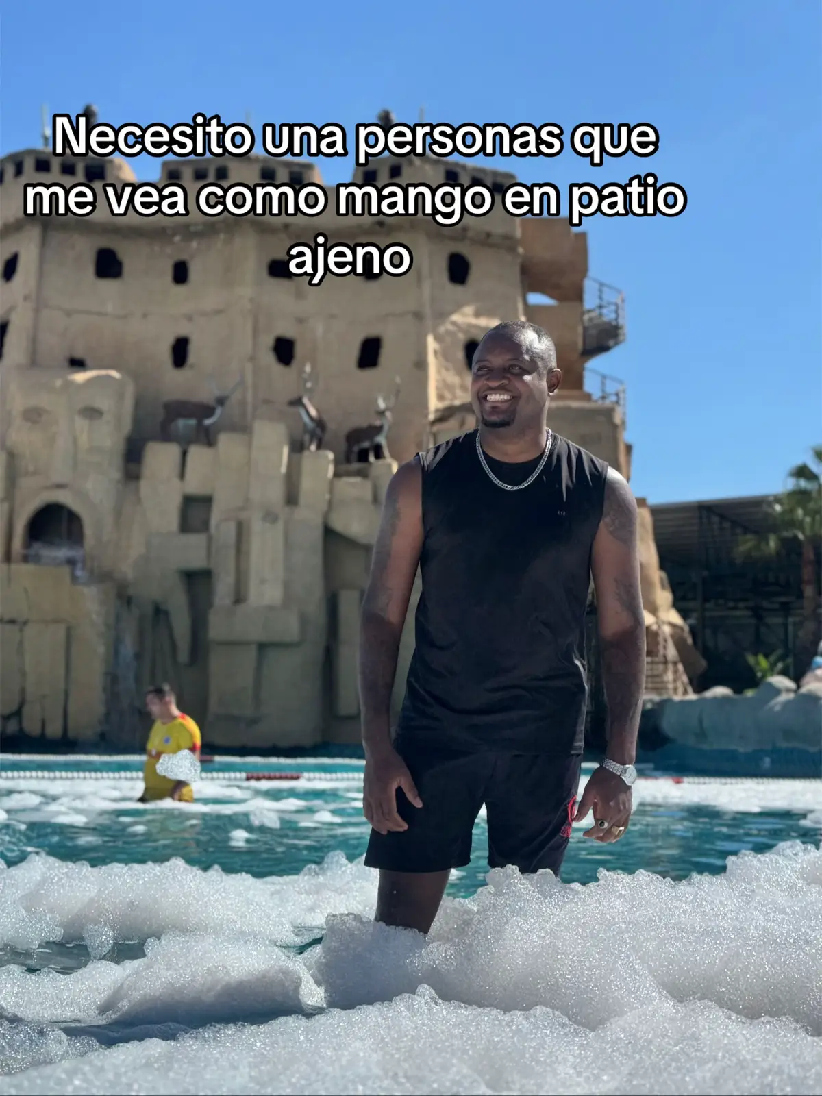 Mango en pateo ajeno 