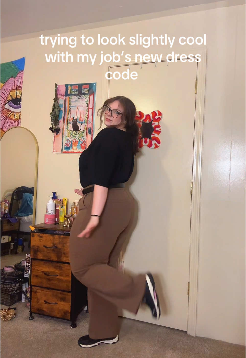 GUESS WHERE lmfao #work #workoutfit #workfit #inspo #tiktokshop #boring 
