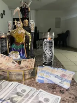No ignore #santamuerte #leydeatraccion #santamuertedevotee #mexico🇲🇽 #mexico #texas #paratii 