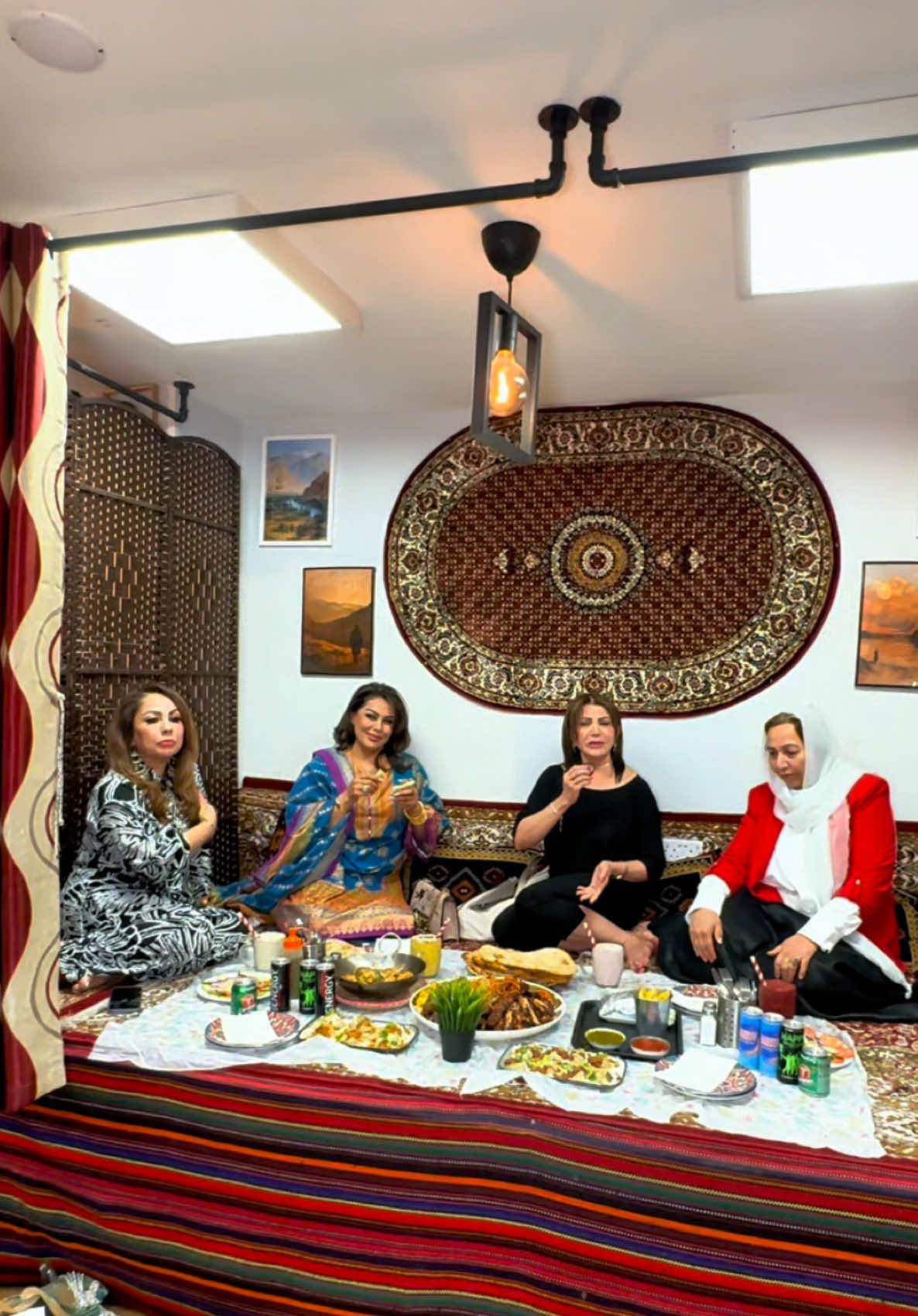 We had the pleasure of welcoming the lovely Queen chef Lailoma Jan, the talented presenter Zarina Jan, makeup artist Samira Jan, and singer Beliqs Jan to Kabul Korner.  Thank you for your kind words and for dining with us. @samirabeautyuk @Zarina @Belqass Younusi  #kabulkorner #afghan #afghanfood #afghanistan #afghansoup #afghanburger #afghanstreetfood #halalfood #harrow #halalfoodlondon #harrowfood #harrowwealdstone #afghanicecream #afghancelebrity #review