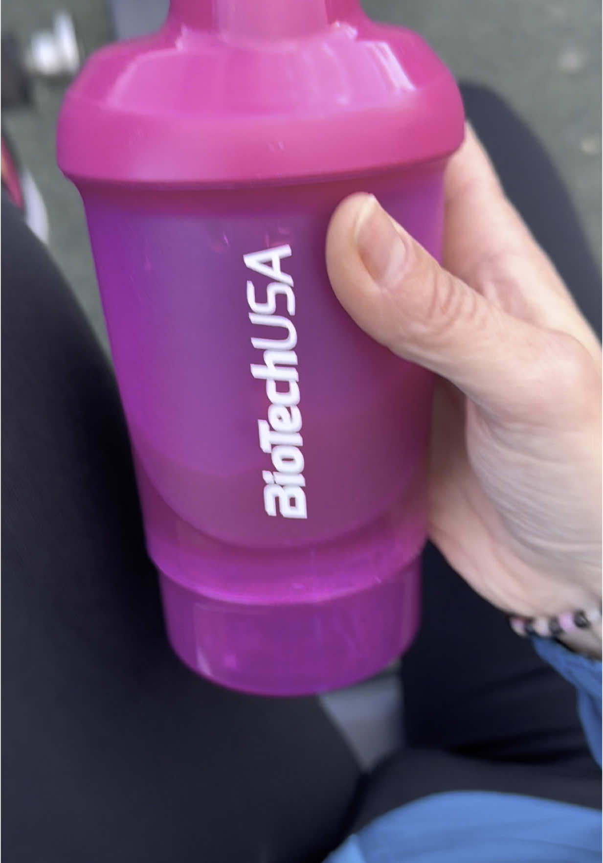 My #Outdoors #workout with @BioTechUSA @biotechusa_unofficial  Thanks for support! Try the best products for training ed use my code LADYBIOTECH  #mypersonaltrainer #gym #gymmotivation #sport #allenamento  #italia #padova #veneto #Fitness #workout #fit #mountain #abs #instafit #health #training #muscle #Running #bodybuilder