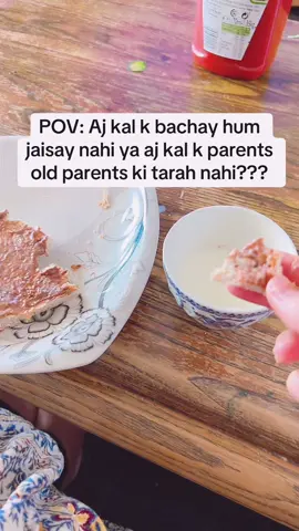 aj kal k bachay hum jaisay nahi ya aj kal k parents puranay parents jaisay nahi. #oldparents #todayskids #feeding #feedingbigkids🤣 #foryou #generationalgap #viral #foryoupage #trending #foru #uklife🇬🇧 #ukvisa #uktiktok 