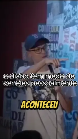 o diabo tem medo de ver eles pessoalmente #standup #comediastandup #showdecomedia #comedia #humor #piadascurtas #piada #engraçado #leolins #fyp #fy #viral #pesado