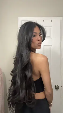 No gatekeeping shiny, healthy hair here!! 🤍✨ @AMAXY Haircares #hairtok #amaxy #hairroutine #longhair #healthyhair #hairjourney 