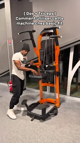 Comment utiliser cette machine chez basic fit pour le dos et les triceps #basicfit #musculation #Fitness #sports #fit #training #gym #motivation 