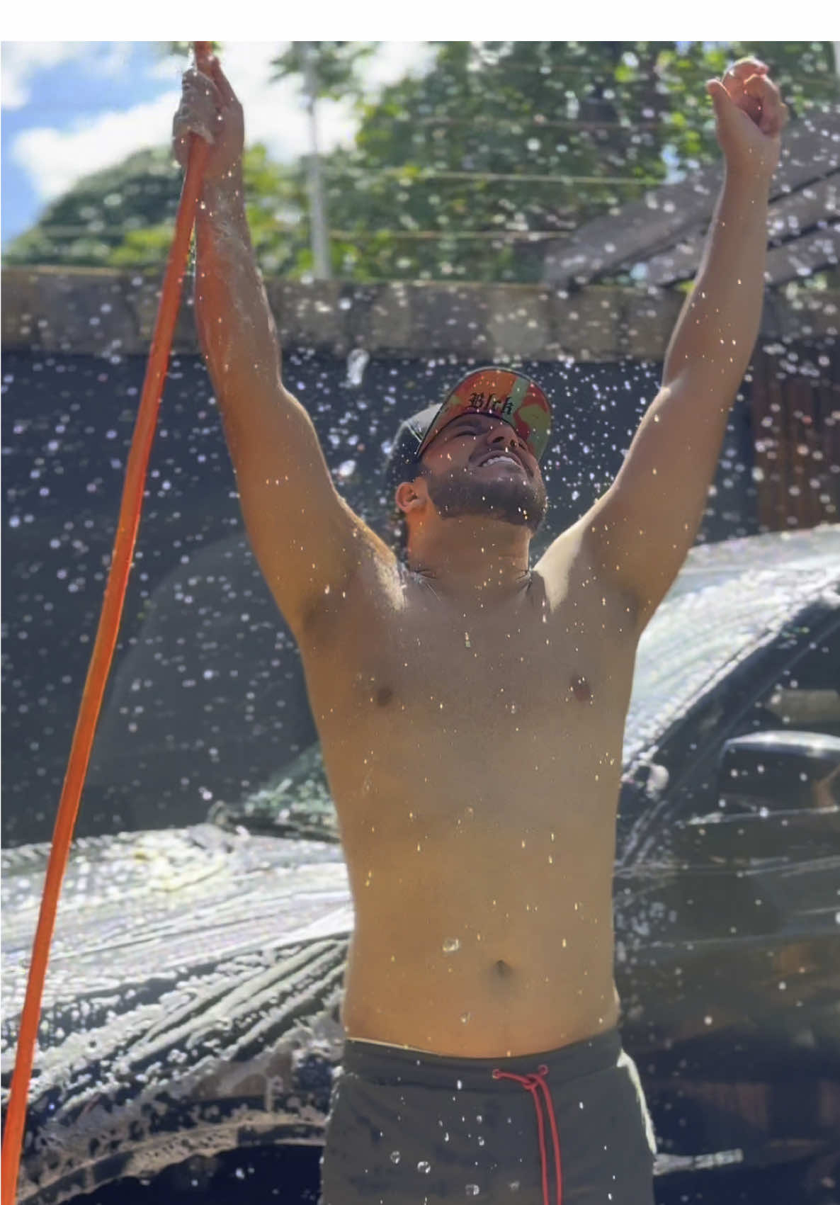 Hoje eu tô apaixonado ! 🧡 #fy #fyp #viralvideos #sertanejouniversitario #viraliza 