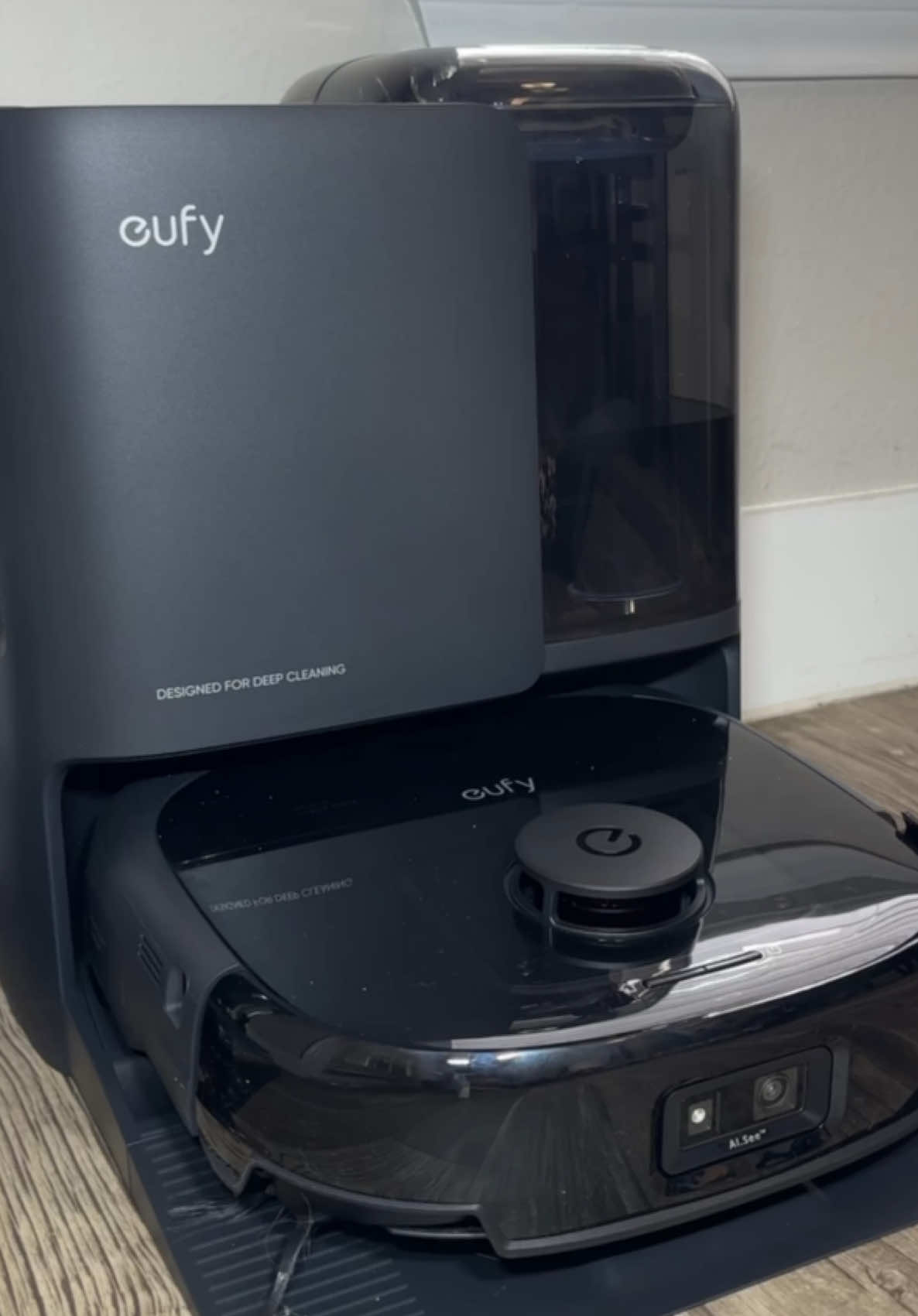 My new helper: eufy E25 with 20,000 Pa Turbo Suction 👌🏻 . . . . . . . #eufy #eufye25 #eufyeseries #eufydeepcleaning #eufyclean #cleantiktok #CleanTok #eufyrobotvacuum #eufypdc #limpieza #aesthetic #morivation @eufyhome US 