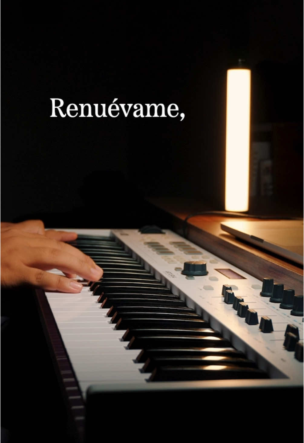 RENUÉVAME - PIANO INSTRUMENTAL 