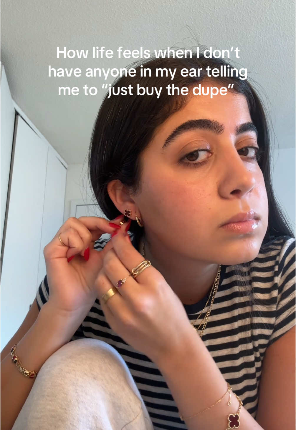 Literally every comment on every video I make. YOU go buy the dupe I already have what I want 😓😓 #jewelrytiktok #goldjewelry #everydayjewelry #vancleef #vancleefbracelet #vancleefearrings #carnelian #cartierring #goldjewelry #luxuryjewelry #ringstack #braceletstacks #earringstack #necklacestack #vca #vancleefalhambra 