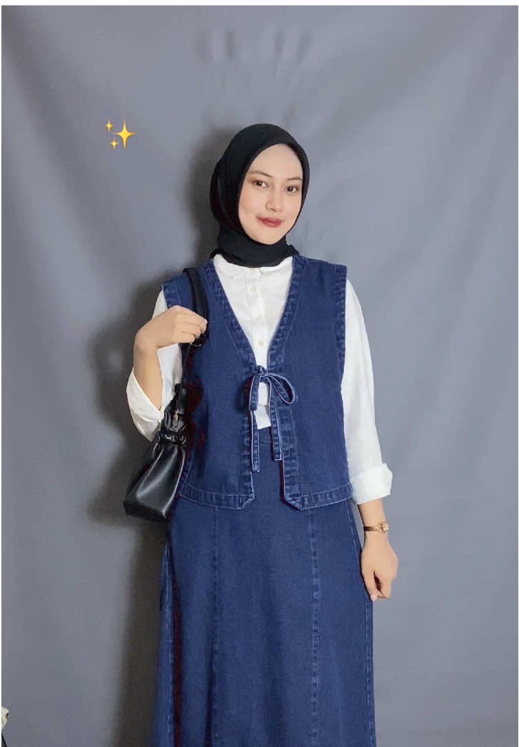 Aaaa lucu sekali Faya denim set✨🥰 #fypage #fyp #oneset #onesetkekinian #viralvideo #viraltiktok 