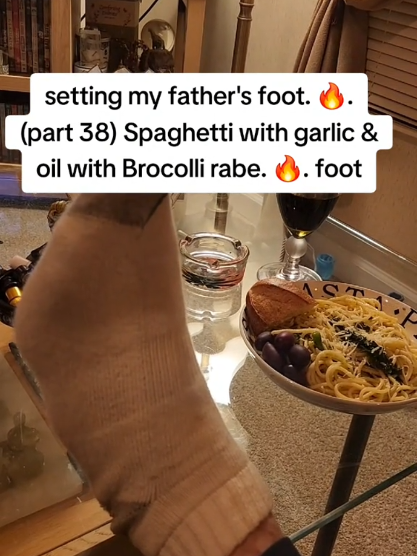 setting my father's foot. 🔥.  part 38. spaghetti with garlic and oil with broccoli rabe. #magic #illusion #foryoupage #tiktok #feet #socks 