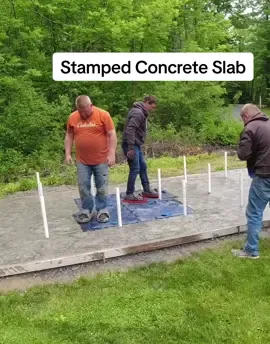 Stamping a concrete slab around white stakes⚠️⚠️ #mikedayconcrete #mikedayconcreteyoutube #everythingaboutconcrete #theconcreteunderground #fyp #viral #viralvideos #stampedconcrete 
