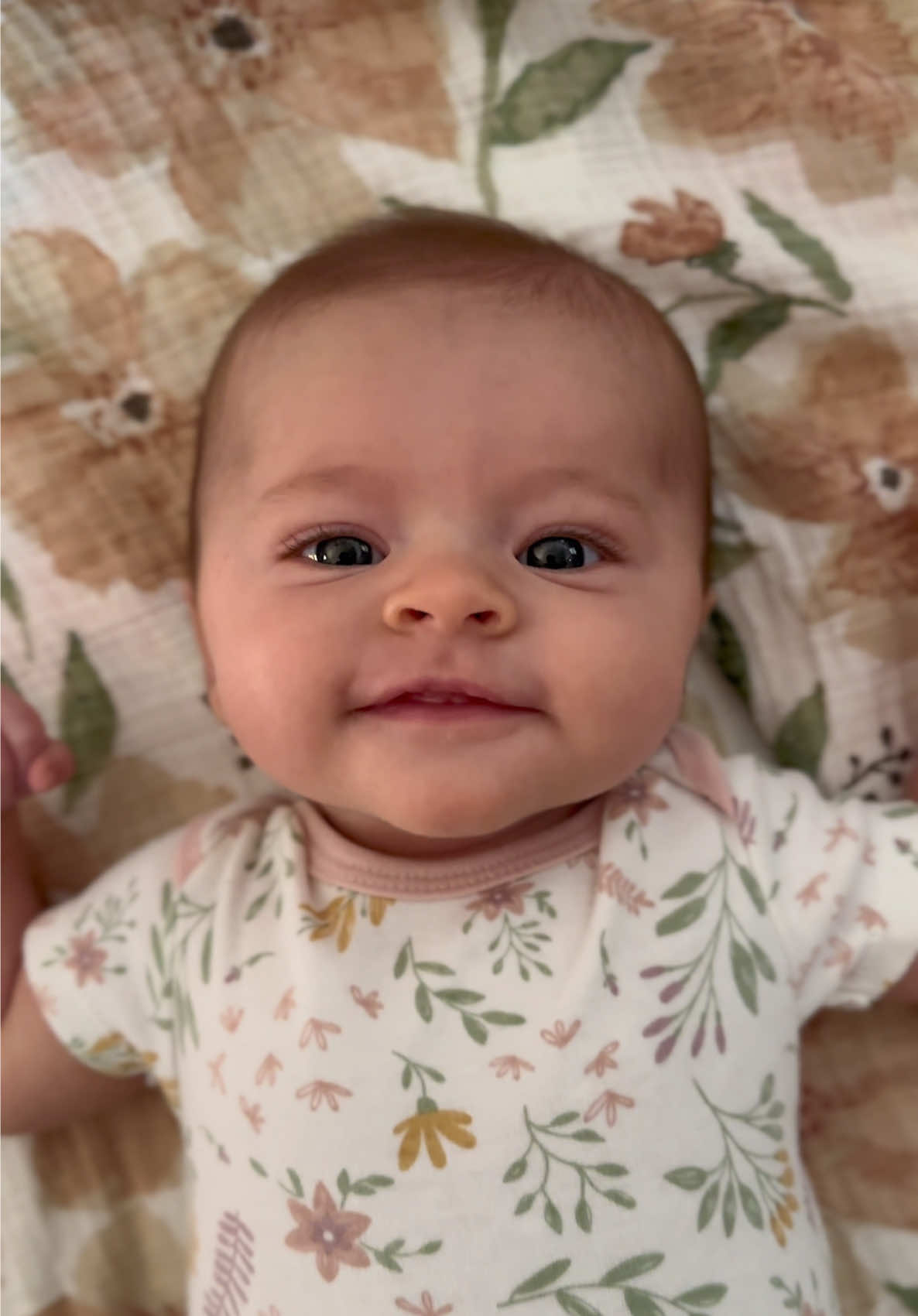 “I hope my smiles bring a little bit of happy to your day! If so, let me know with a double tap💛”- AndiPop #babiesoftiktok #babygirl #baby #babycontent #cutebaby #sweetgirl #babyfever #babytalk #babysmile #babysmilesarethebest #babiesoftiktok #smilingbaby 