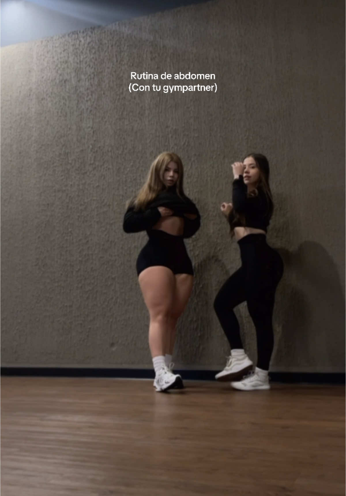 Envíaselo a tu gymsis y entrena abdomen#gymmotivation #GymTok #gymrat #fyp #GymLife 