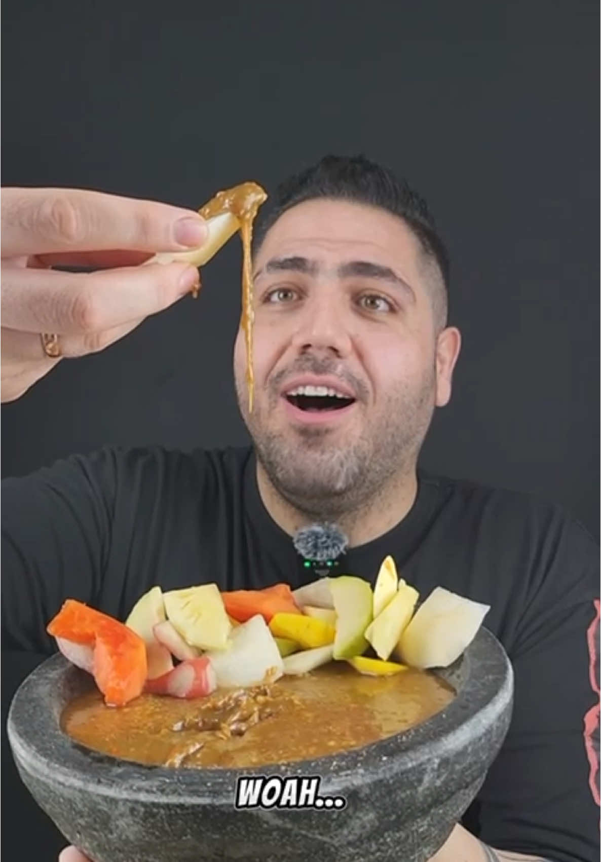 PERTAMA MAKAN RUJAK BUAH😲⁉️ #videoviral #indonesia #tiktokindonesia #viral #mukbangeatingshow #mukbangers #vypシ #bule #rujak #arab #turki #mukbang #eatingshow #makananpedas #miepedas #makanan #seafood #eating 