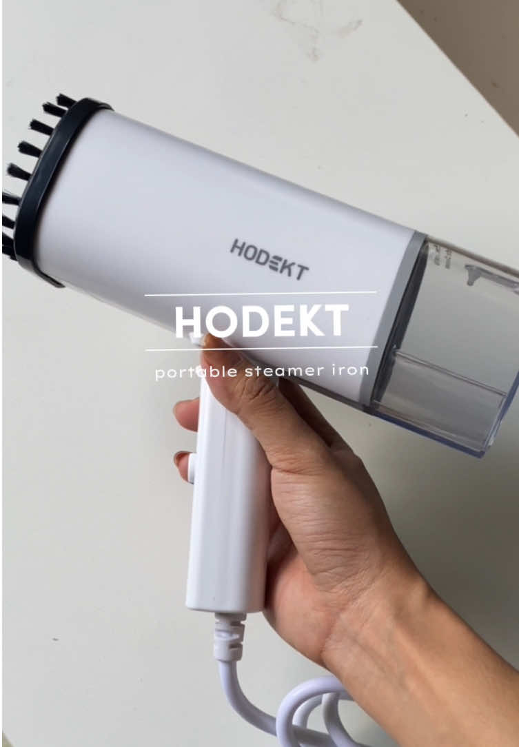 say goodbye to ironing struggles with hodekt’s handheld steamer! 🥰✨ walang kahirap hirap gamitin 🫶🏻 #hodekt #hodektglobalph #hodektkitchen #HODEKT #hodektstyle #affordable #mustbuy #viral #tiktokfindsph #musthaves #foryoupagee #philippines #fypシ゚ #foryoupage #steamer #iron #steamingiron #clothes #easy #budol #reco 