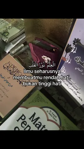 Kalau pintar bikin kamu merasa paling benar, berarti ada yang salah dari caramu belajar. #qoutesarabic#qoutesislami#reminderislamic#masukberandafyp#fyp 
