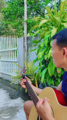Bài này giai điệu rất hay chơi nghe cảm xúc quá#guitar #yêuguitaracoustic 