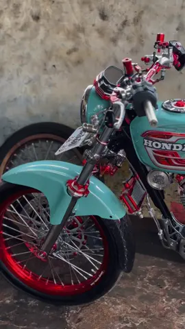 cb neiva dengan keindahan nya🤩🩵#fyp #berandatiktok #cb125se #dailyuse #icikiwirgank🤪 #cb #cbindonesia #demak24jam #xbcyza 