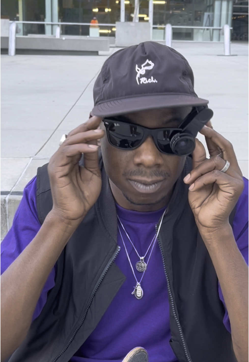 @Victor Brooks @raybanmeta #Skateboarding #thegripgod 