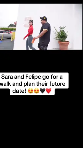 Sara and Felipe go for a walk and plan their future date! 😍😍🖤❤️ @Felipe @sara #couplegoals #dateideas #datenightideas #zoodate #gorilla 